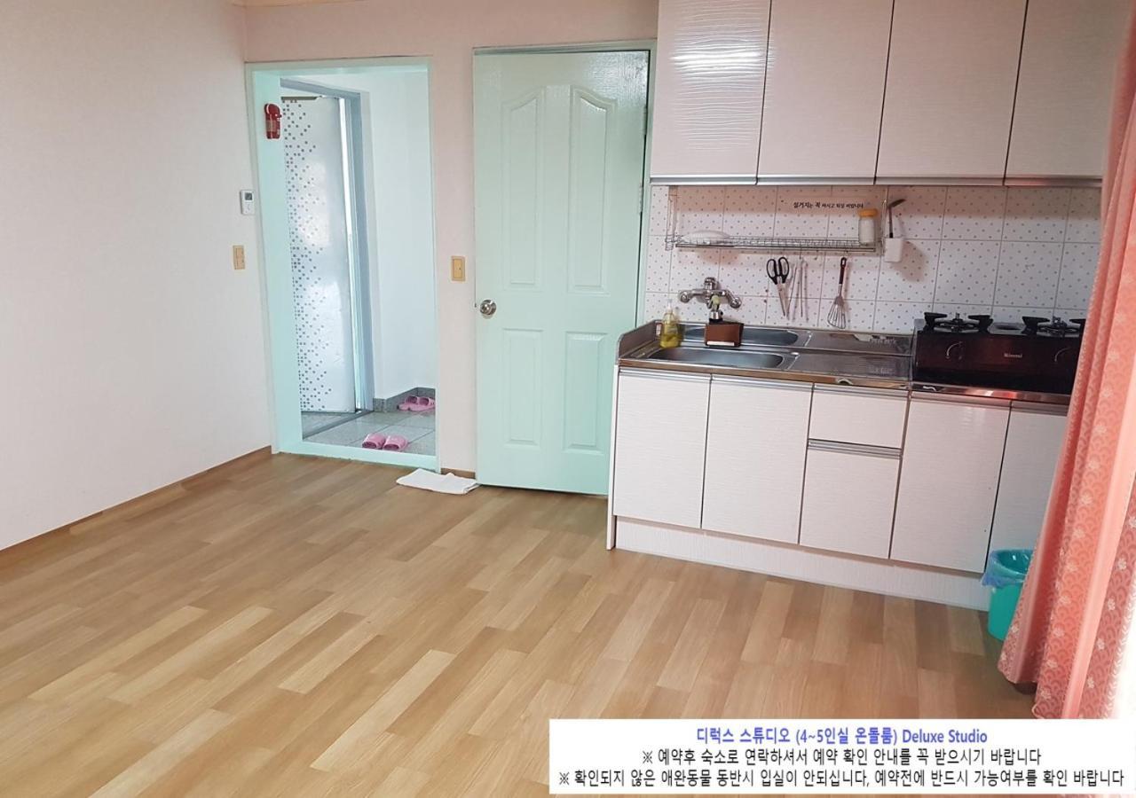 Vila Seaside Minbak Goseong  Exteriér fotografie