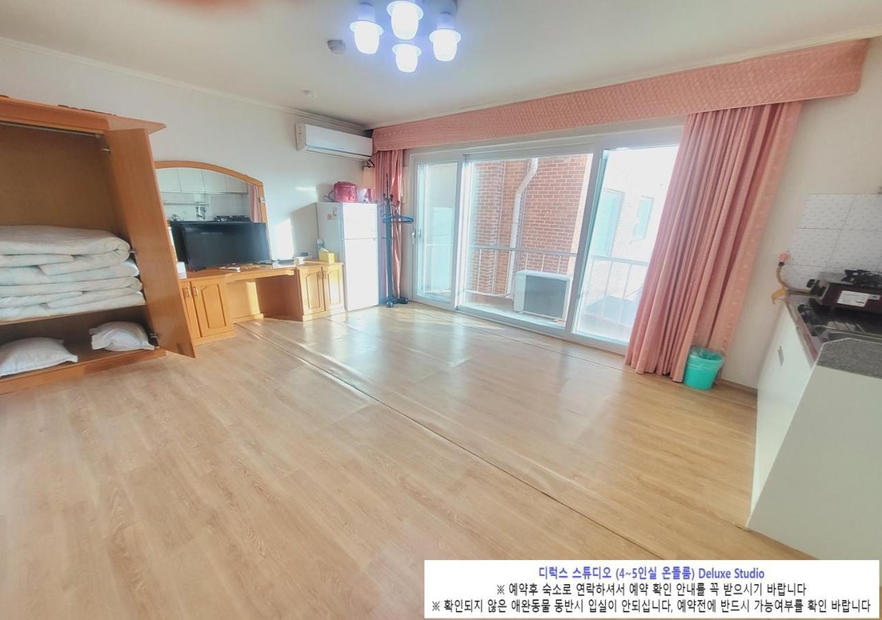 Vila Seaside Minbak Goseong  Exteriér fotografie